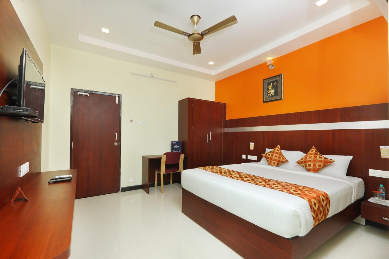 Oyo 15115 Hotel Ramcharan Residency Тірупаті Екстер'єр фото