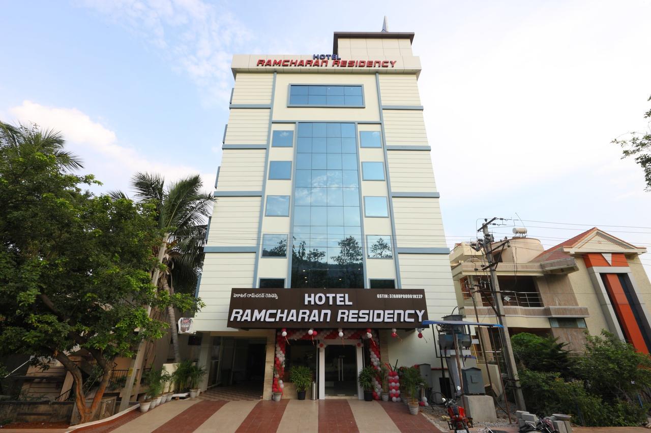 Oyo 15115 Hotel Ramcharan Residency Тірупаті Екстер'єр фото